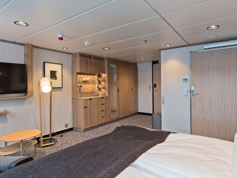 Arctic Superior | Outside cabin - Lower/middle decks